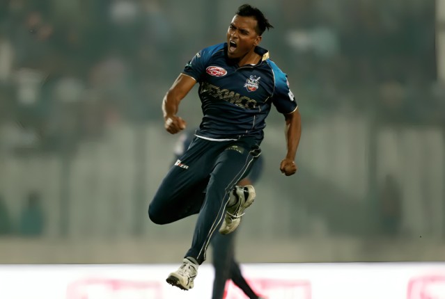 ইতিহাসের সেরা ৫ উইকেটশিকারী বোলার